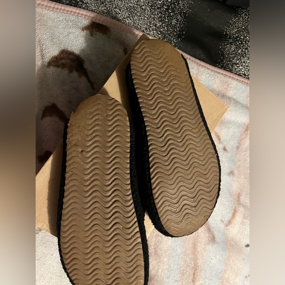 Clogs - Picture 3 of 3